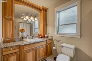 12491 SE Capri Ct, Happy Valley, OR 97086 - Photo 29