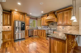 12491 SE Capri Ct, Happy Valley, OR 97086 - Photo 15