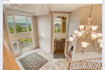 12491 SE Capri Ct, Happy Valley, OR 97086 - Photo 3