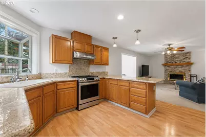 13215 NE 30th St, Vancouver, WA 98682 - Photo 11