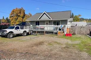 1028 E Grover Ave, Cottage Grove, OR 97424 - Photo 3