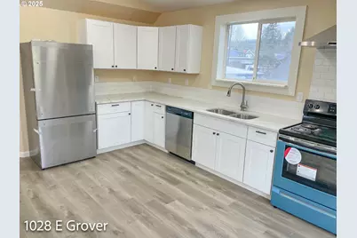 1028 E Grover Ave, Cottage Grove, OR 97424 - Photo 5