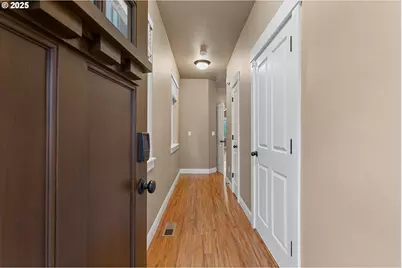 9622 SW Everett Ter, Tigard, OR 97223 - Photo 5