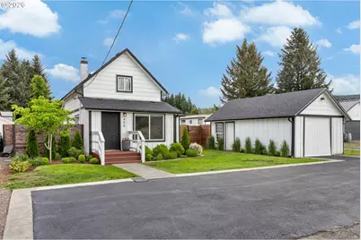 406 E Jones St, Yacolt, WA 98675 - Photo 1