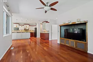 975 NE Ayrshire Dr, Hillsboro, OR 97124 - Photo 9