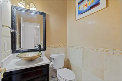 975 NE Ayrshire Dr, Hillsboro, OR 97124 - Photo 25