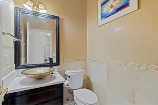 975 NE Ayrshire Dr, Hillsboro, OR 97124 - Photo 25