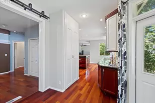 975 NE Ayrshire Dr, Hillsboro, OR 97124 - Photo 17