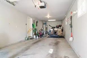 1826 NW Miller Rd, Portland, OR 97229 - Photo 37