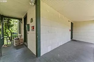 1039 SE 78th Ave, Portland, OR 97215 - Photo 9