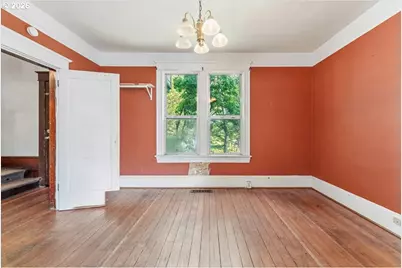 1039 SE 78th Ave, Portland, OR 97215 - Photo 9