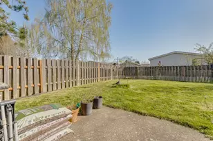 1892 SW Fellows St, McMinnville, OR 97128 - Photo 13