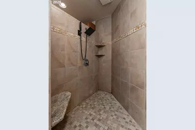 550 Skookum Ct, Columbia City, OR 97018 - Photo 15