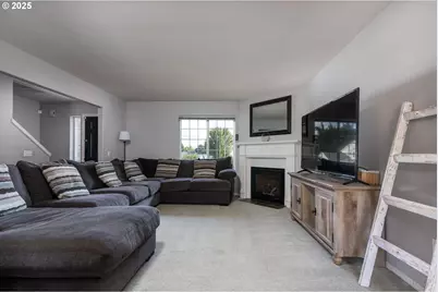 550 Skookum Ct, Columbia City, OR 97018 - Photo 3