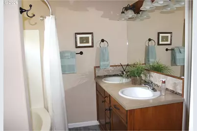 2609 6th St, Baker City, OR 97814 - Photo 9