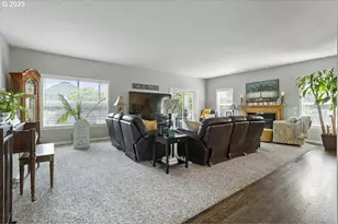 17121 SE Bearspaw St, Portland, OR 97236 - Photo 9