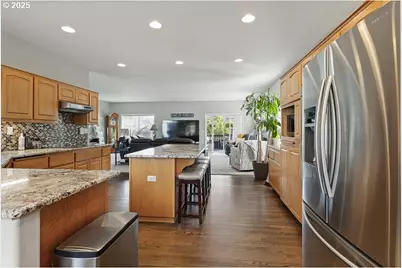 17121 SE Bearspaw St, Portland, OR 97236 - Photo 15