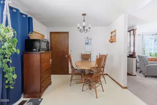 925 SE Viewmont Ave, Corvallis, OR 97333 - Photo 15