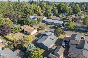 925 SE Viewmont Ave, Corvallis, OR 97333 - Photo 37
