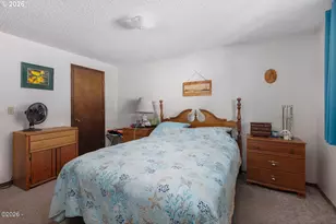 925 SE Viewmont Ave, Corvallis, OR 97333 - Photo 17