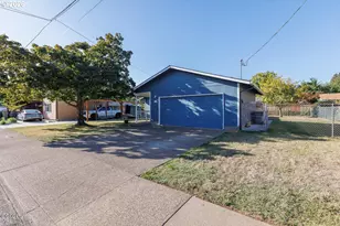 925 SE Viewmont Ave, Corvallis, OR 97333 - Photo 3