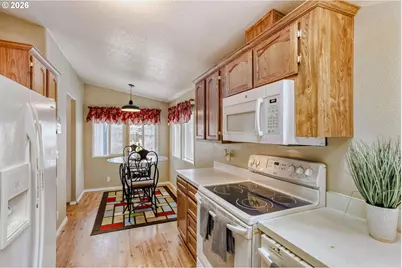 20248 Highway 213 #27, Oregon City, OR 97045 - Photo 9