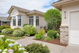 812 Marilyn Ct, Springfield, OR 97477 - Photo 3