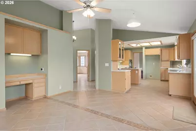 812 Marilyn Ct, Springfield, OR 97477 - Photo 15