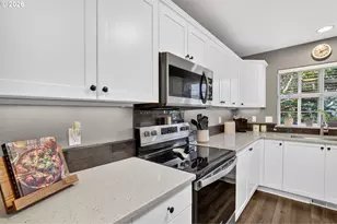 14123 SE Summerfield Loop, Happy Valley, OR 97086 - Photo 9