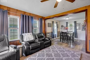 627 15th Ave, Longview, WA 98632 - Photo 7