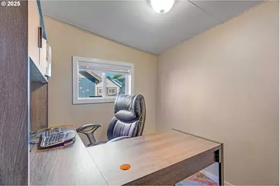 627 15th Ave, Longview, WA 98632 - Photo 15