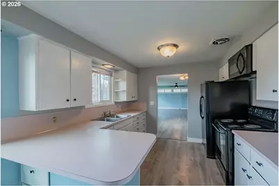 491 Cleveland St, Lebanon, OR 97355 - Photo 9