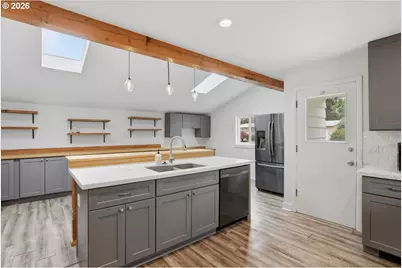 10834 SE Long St, Portland, OR 97266 - Photo 13