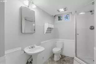 10834 SE Long St, Portland, OR 97266 - Photo 25