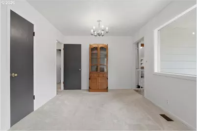 10834 SE Long St, Portland, OR 97266 - Photo 11