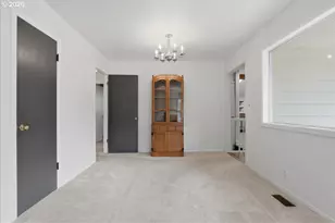 10834 SE Long St, Portland, OR 97266 - Photo 11