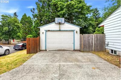 10834 SE Long St, Portland, OR 97266 - Photo 29