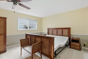 10834 SE Long St, Portland, OR 97266 - Photo 17