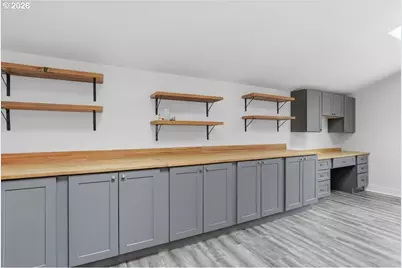 10834 SE Long St, Portland, OR 97266 - Photo 15