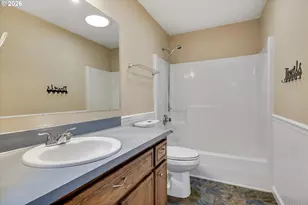 682 SE 70th Ct, Hillsboro, OR 97123 - Photo 39