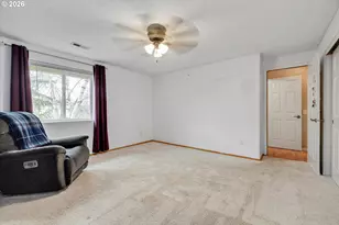 682 SE 70th Ct, Hillsboro, OR 97123 - Photo 41