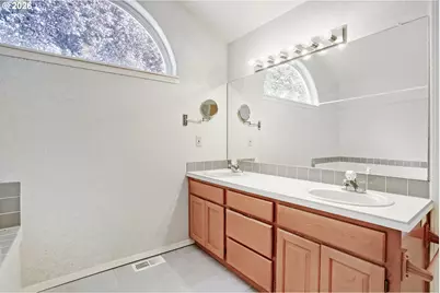 16696 SW Jordan Way, King City, OR 97224 - Photo 19
