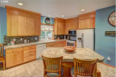 90571 Lake View Rd, Warrenton, OR 97146 - Photo 5