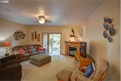 90571 Lake View Rd, Warrenton, OR 97146 - Photo 9