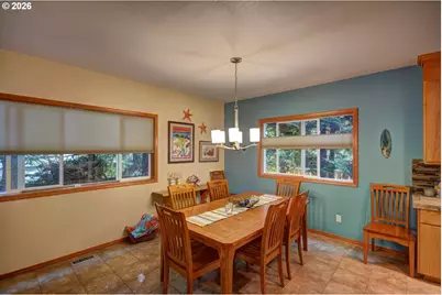 90571 Lake View Rd, Warrenton, OR 97146 - Photo 7