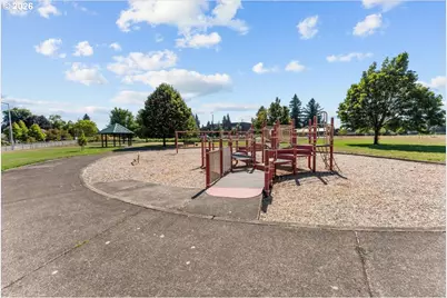 9818 NE 14th St, Vancouver, WA 98660 - Photo 37