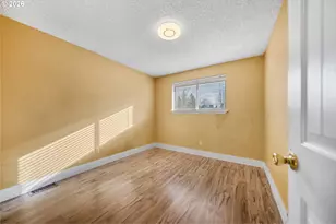 9818 NE 14th St, Vancouver, WA 98660 - Photo 15