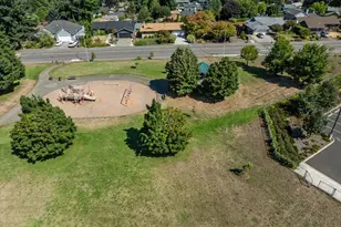 9818 NE 14th St, Vancouver, WA 98660 - Photo 39