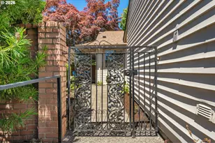 15955 SW Greens Way, Portland, OR 97224 - Photo 3
