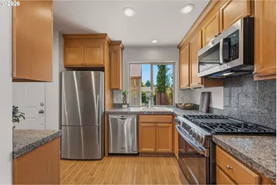 15955 SW Greens Way, Portland, OR 97224 - Photo 17